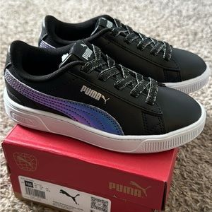 Girls Puma Sneakers